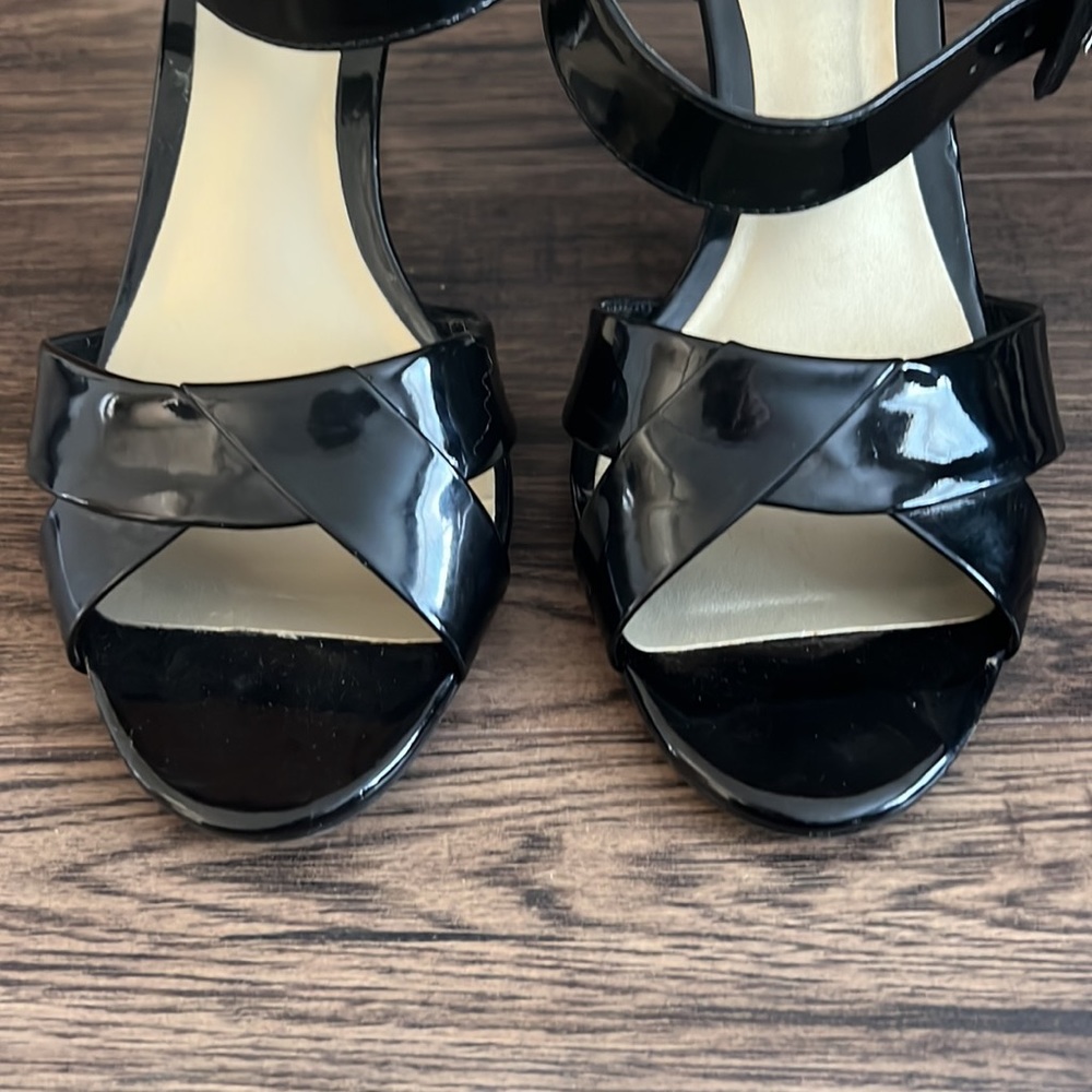 Ann Marino Black Patent Ankle Strap Heels Size 10M 3.5” Heel - Picture 7 of 8